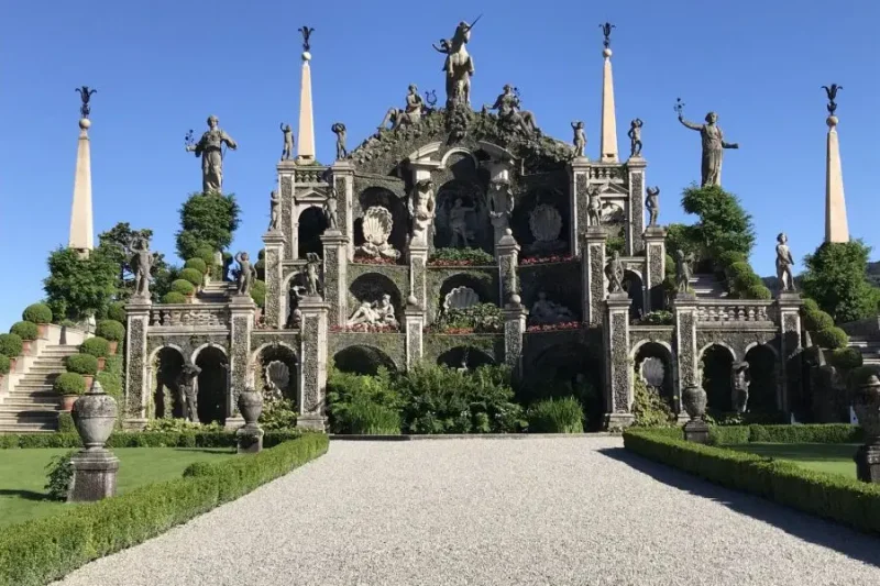 isola-bella-2-1920x1440-1-pr1tsnfoqud2qujuusg9pgnbgkkzm3dhofyg9ciiy8